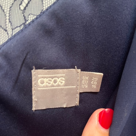 ASOS Kate lace navy midi dress. Size 16 US 20 UK great condition worn once - Picture 3 of 6